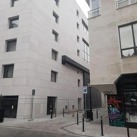 Bed & Breakfast Sobe Teatar 4 *