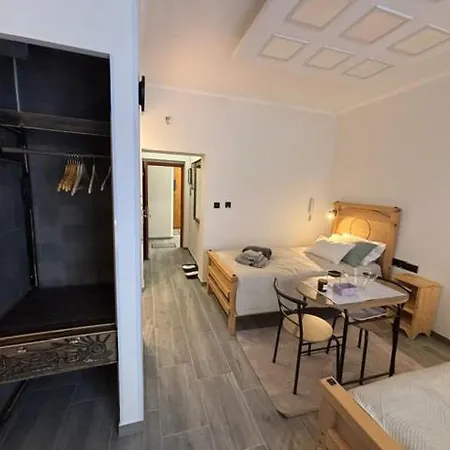 Sobe Teatar 4 * Subotica