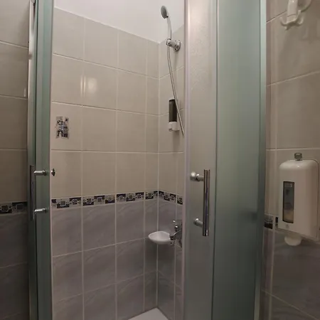 Sobe Teatar 4 Bed & Breakfast *