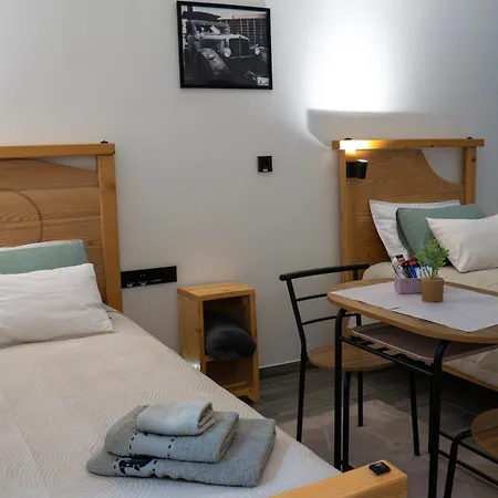 Teatar 4 Oda ve Kahvaltı